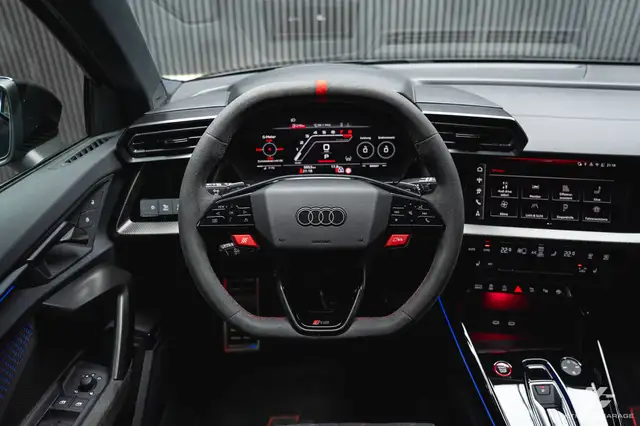 Audi RS3 view 13