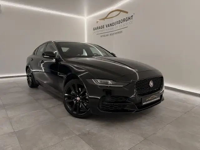 Jaguar XE SPORT MET BLACK PACK BENZINE AUTO 39000KM!!!!
