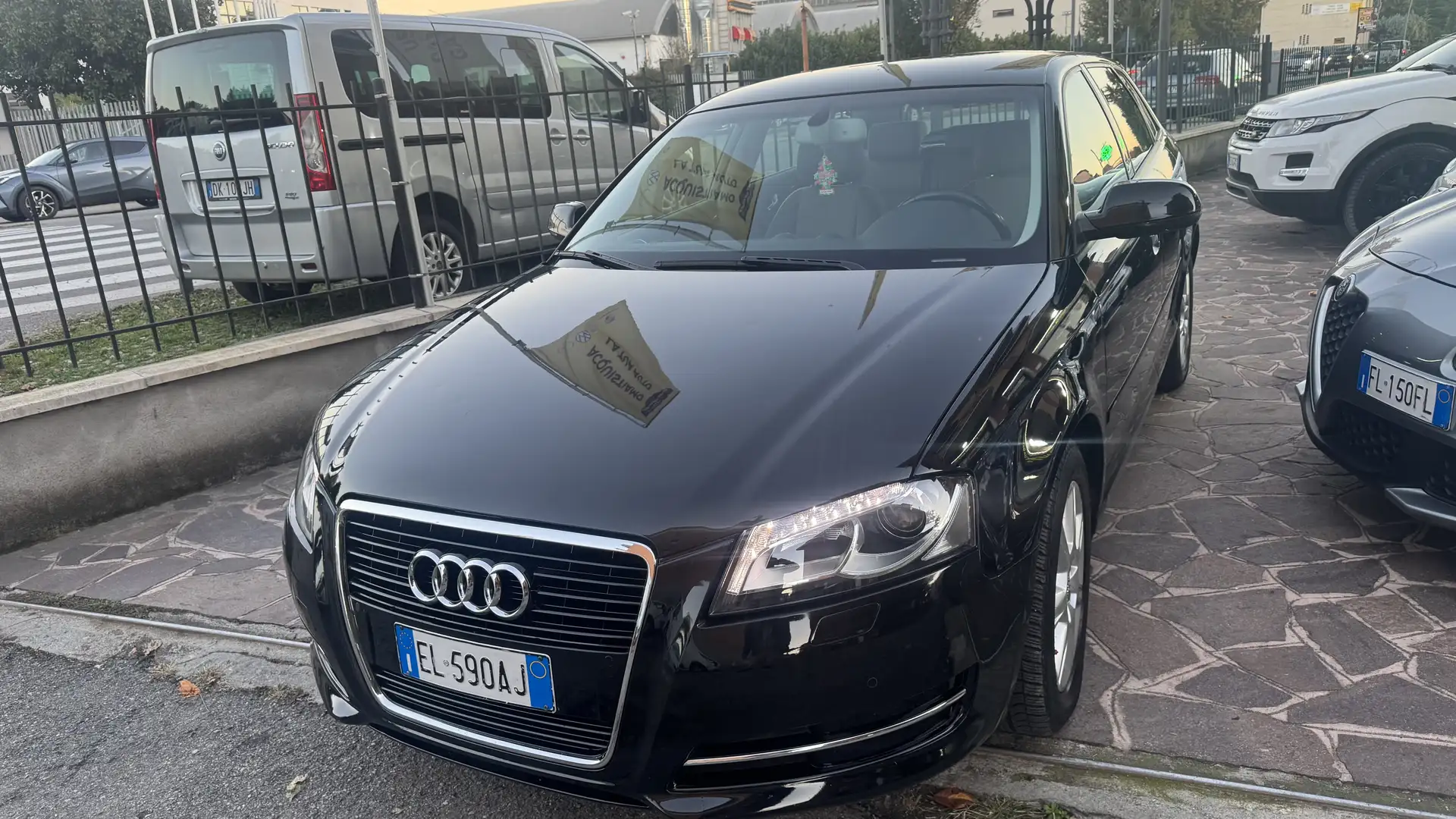 Audi A3 Sportback 1.6 tdi Ambition s-tronic FUL LED Nero - 2