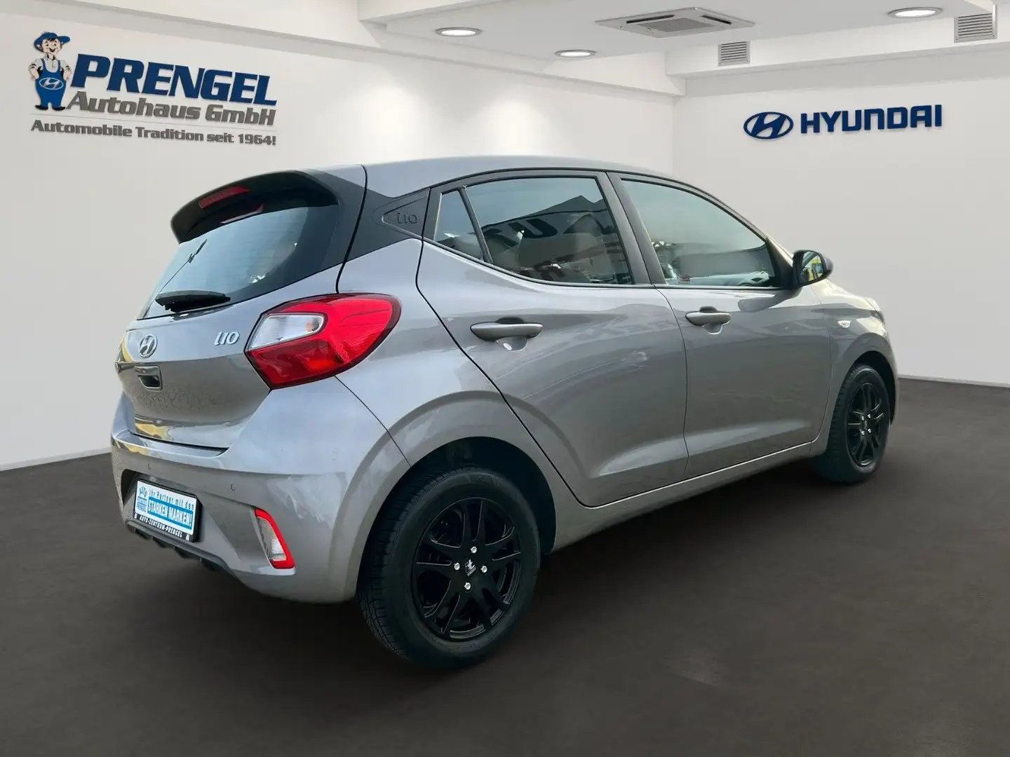 Hyundai i10 1.0 Select Funktionspaket Sitzheizung PDC Gris - 2