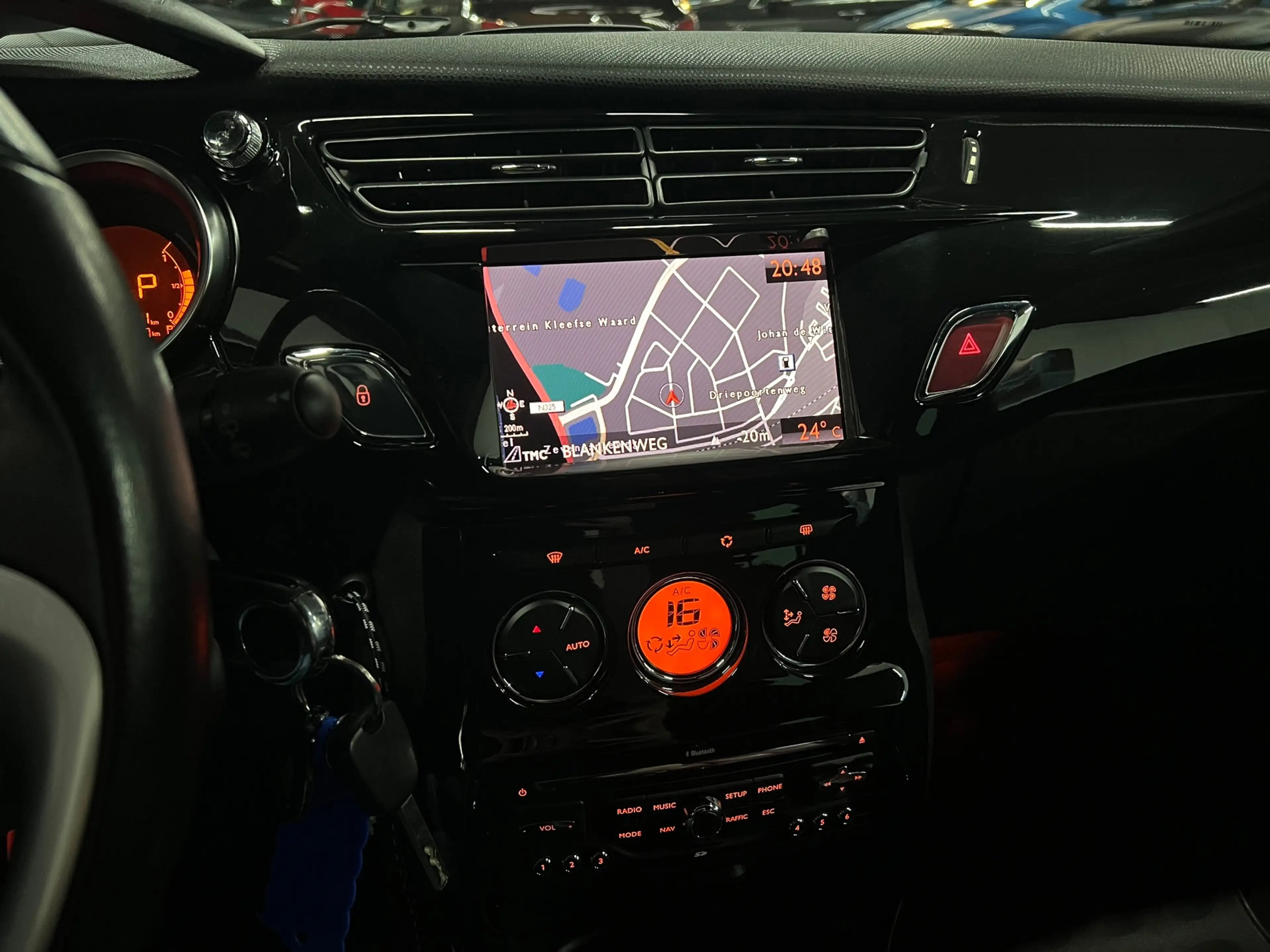 Citroen DS3 1.6 VTi So Chic Automaat LEDER / NAP / NAVIGATIE — photo 10