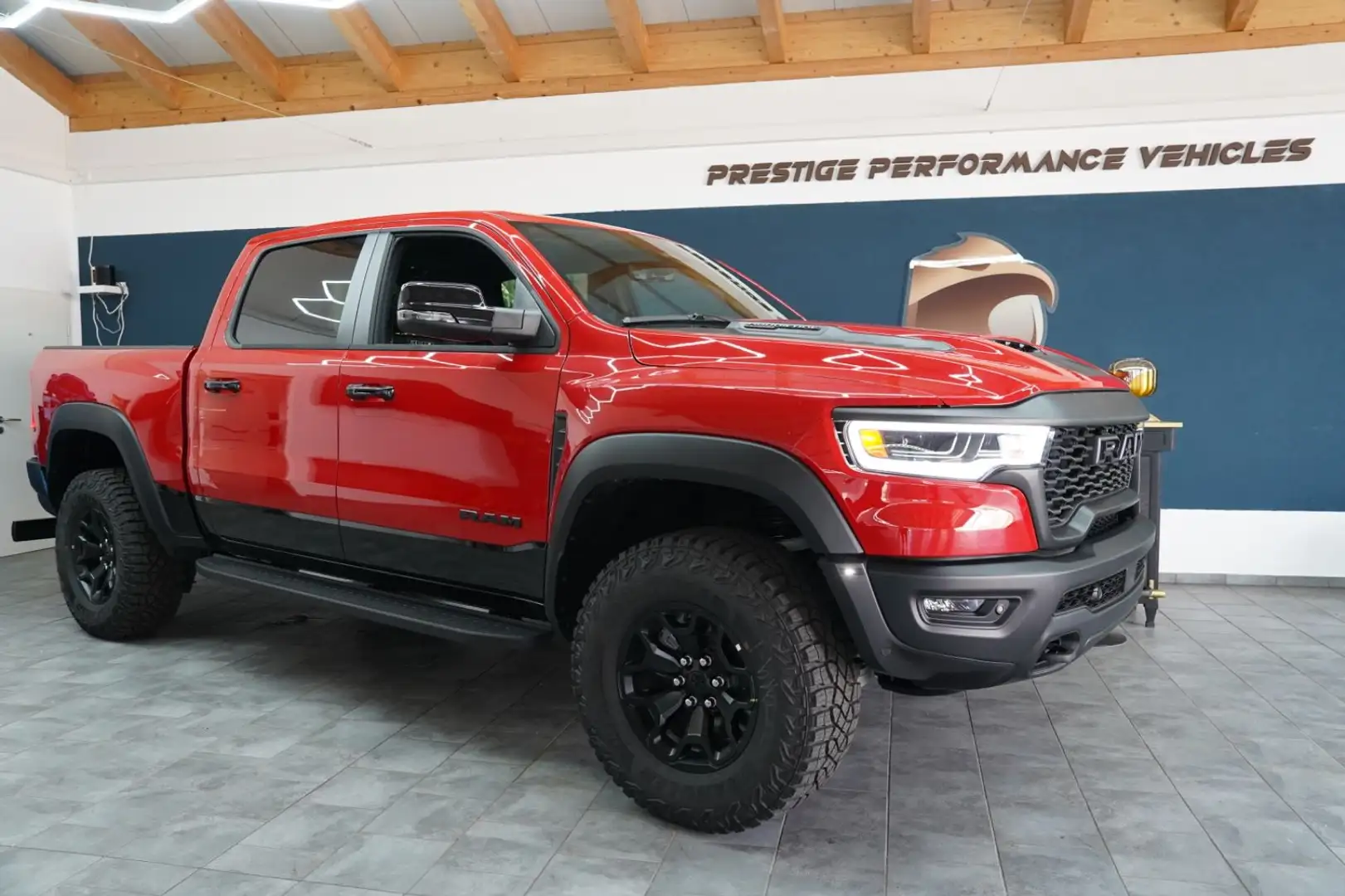 Dodge RAM RHO 540 PS 3.0 Hurricane Red - 2
