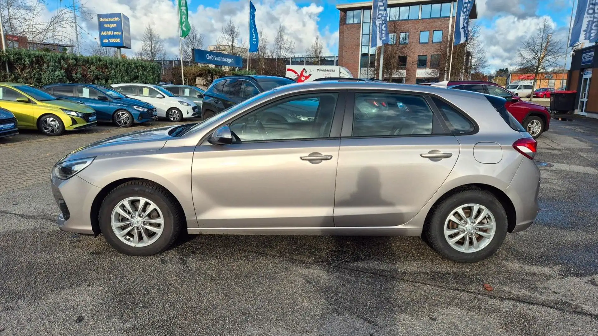 Hyundai i30 1.0 T-GDI Passion Plus NAVI per APP Beige - 2
