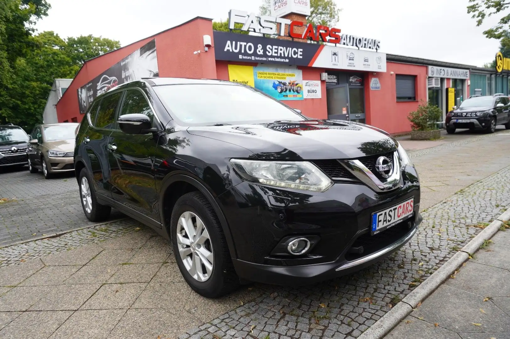 Nissan X-Trail Acenta 7-Sitzer Panorama Navi Kamera TOP Schwarz - 2