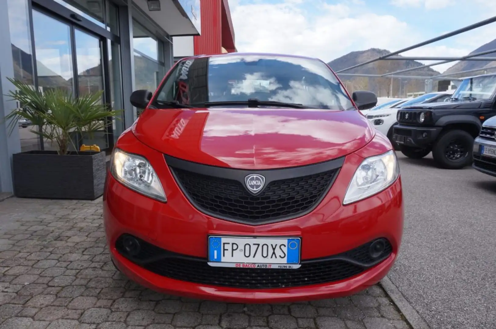 Lancia Ypsilon 1.2 69 CV 5 porte ELEFANTINO BLU (X NEOPATENTATI) Rosso - 2