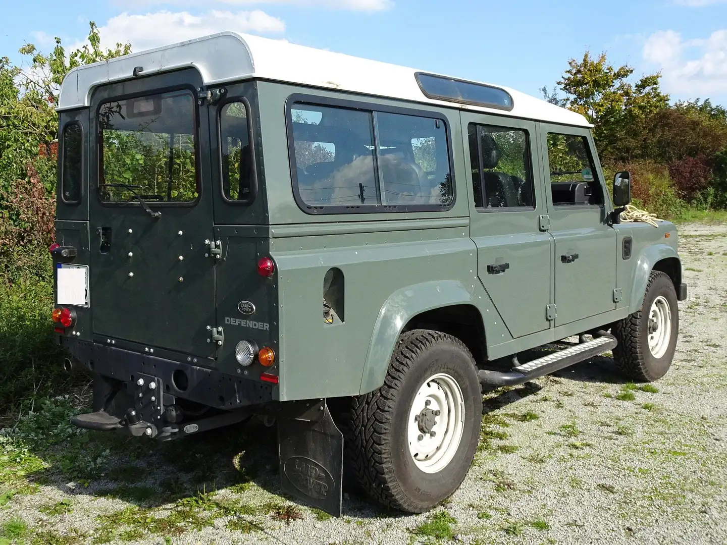 Land Rover Defender Defender 110 DPF Station Wagon E Зелений - 2