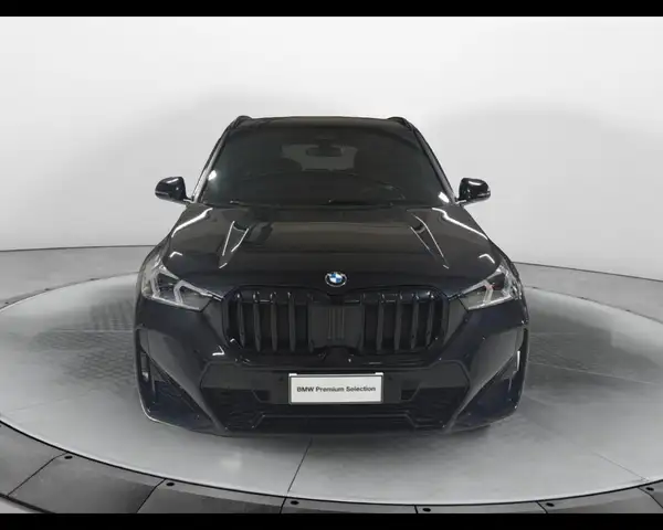 BMW X1 view 3