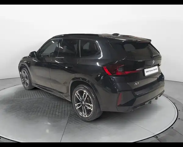 BMW X1 view 8