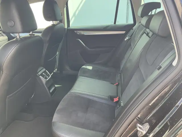 Skoda Octavia view 9