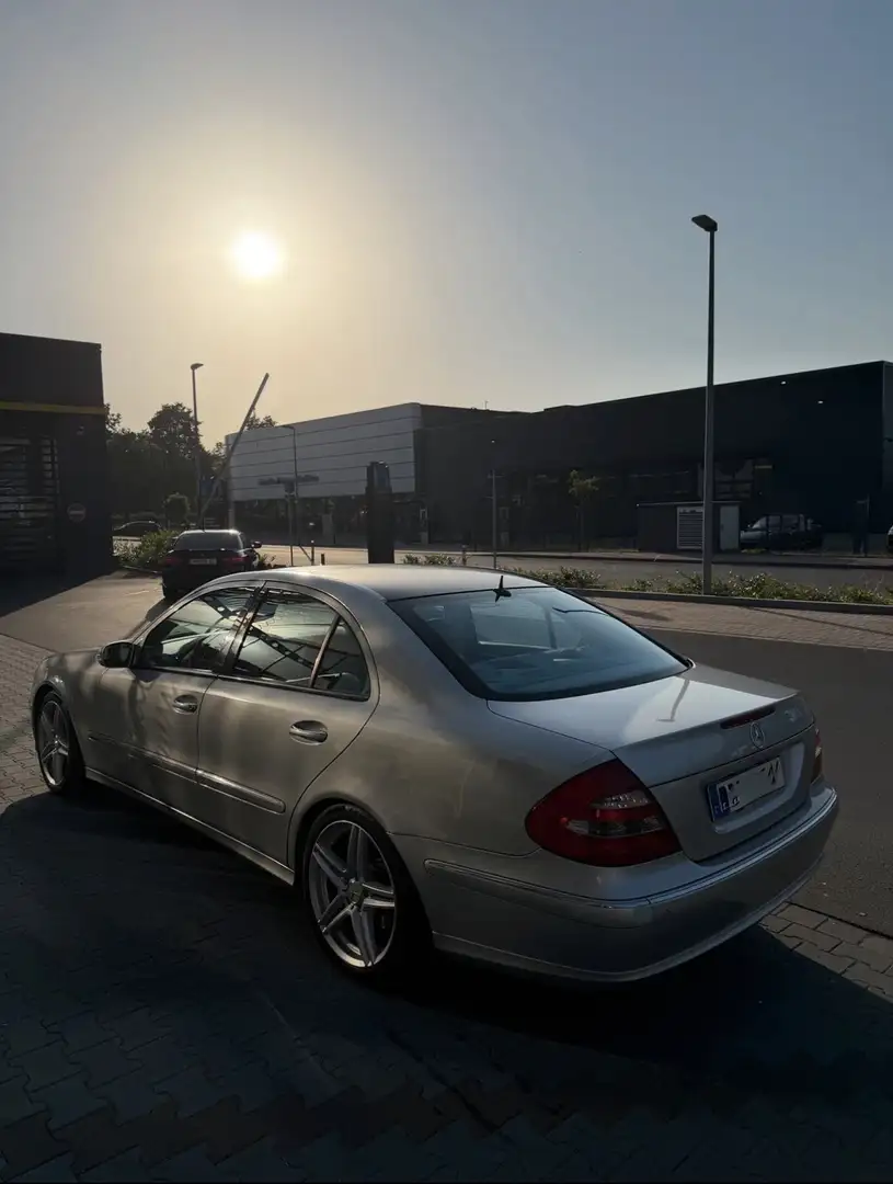 Mercedes-Benz E 270 CDI Avantgarde - 2