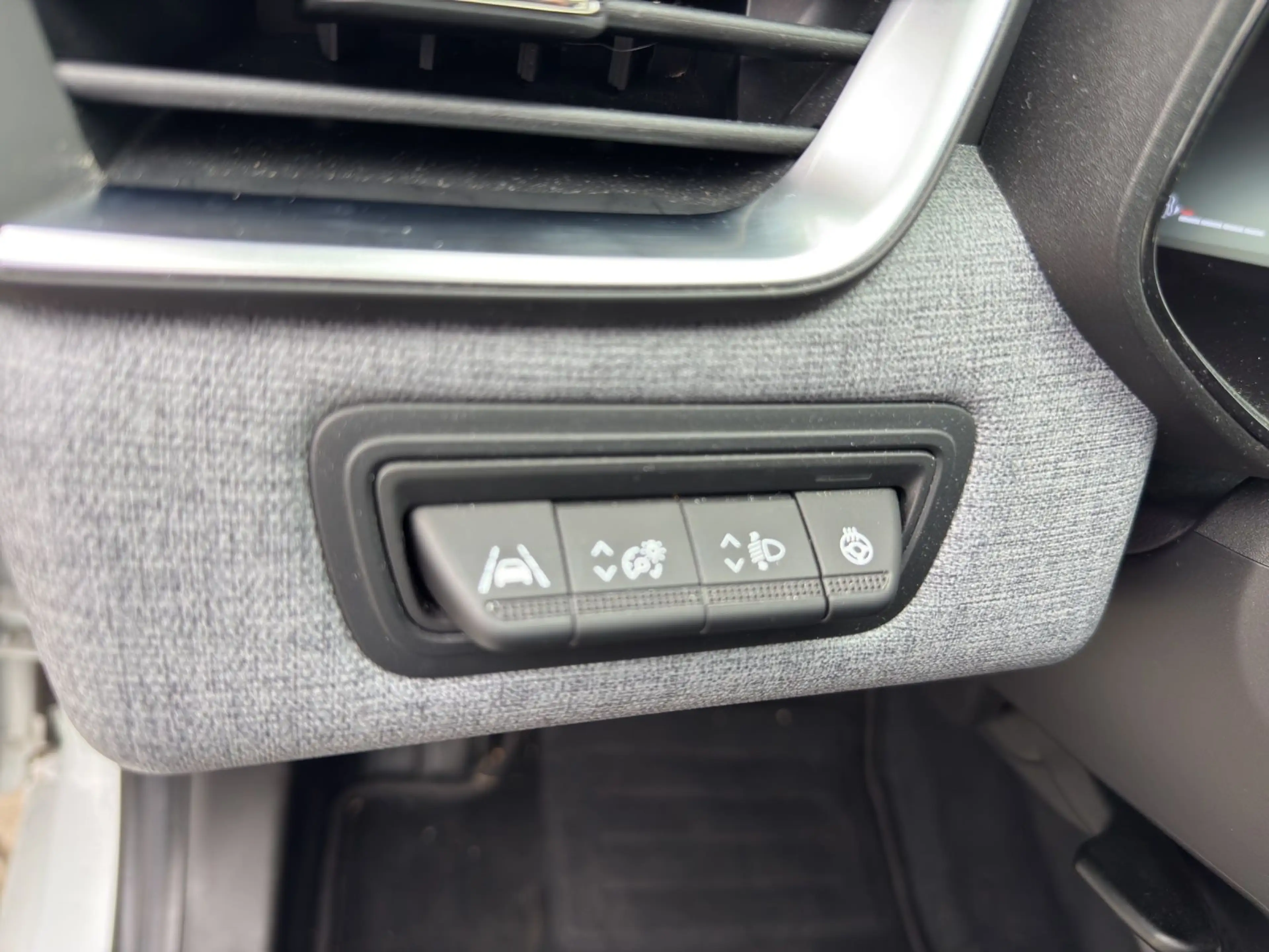 Mitsubishi Colt Plus — photo 11