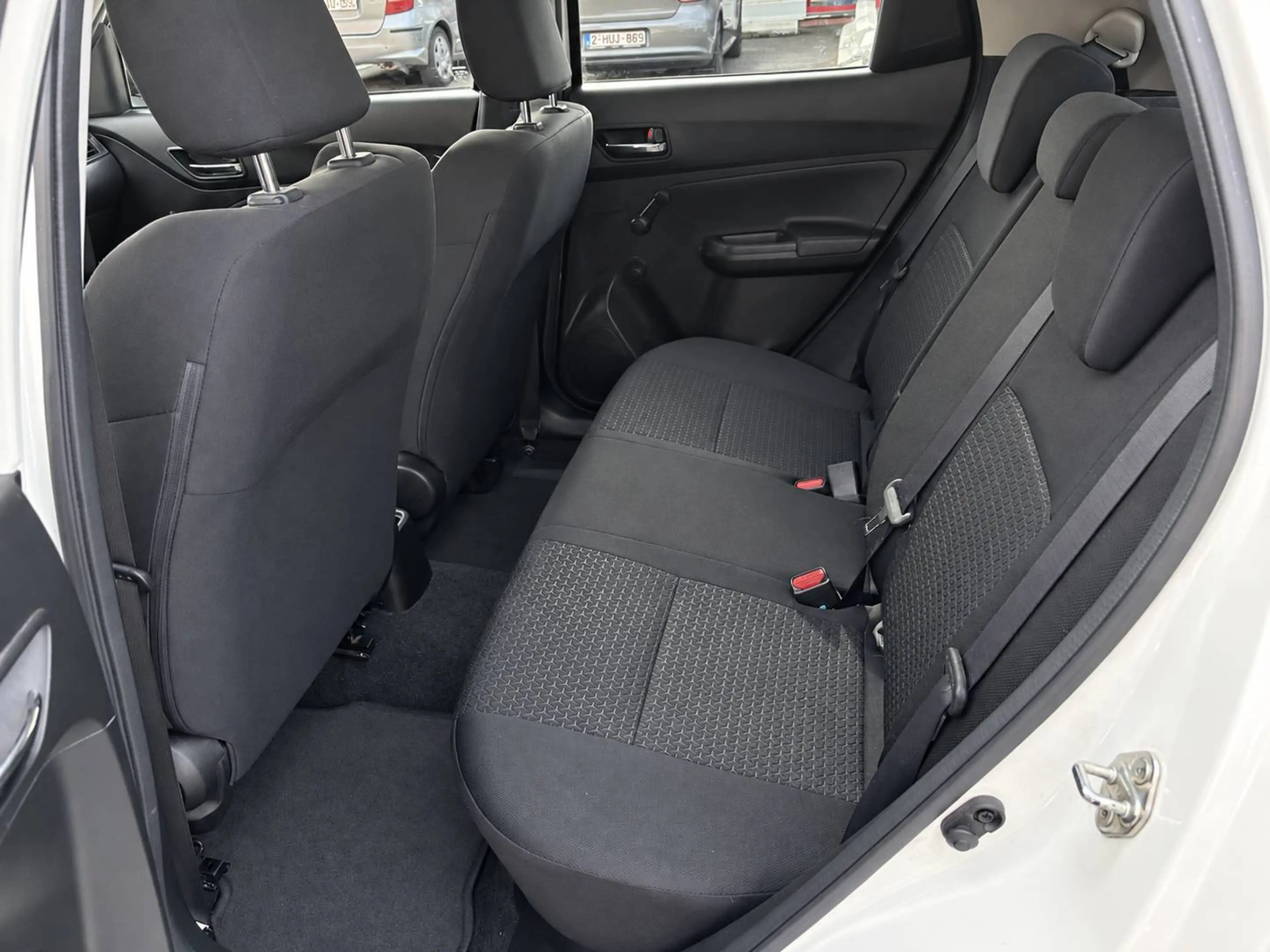 Suzuki Swift Swift 1.2i GL+ GPS / CARPLAY / CAMERA / GARANTIE 12 MOIS — photo 9
