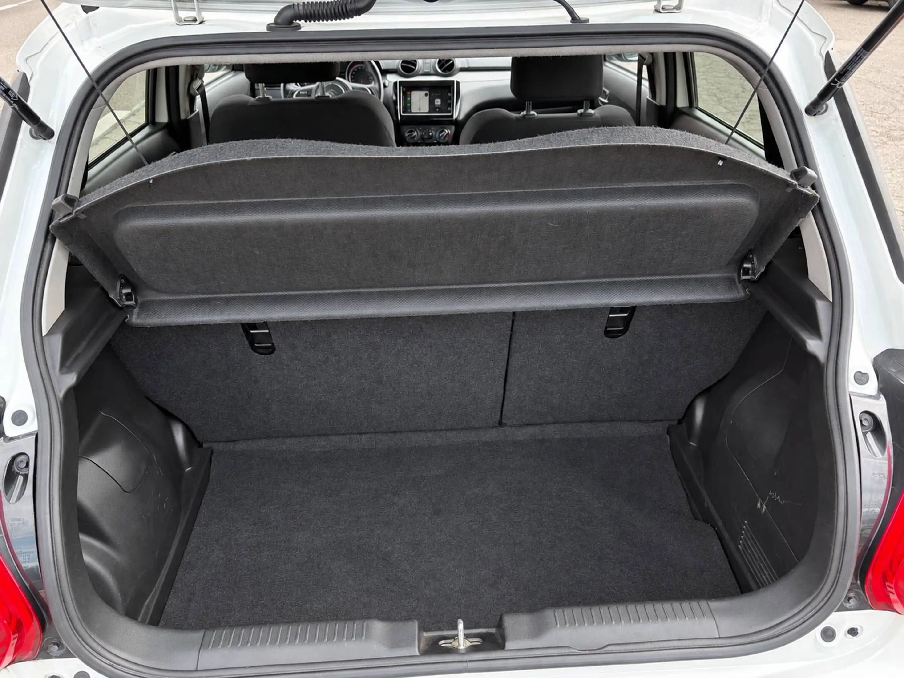 Suzuki Swift Swift 1.2i GL+ GPS / CARPLAY / CAMERA / GARANTIE 12 MOIS — photo 11