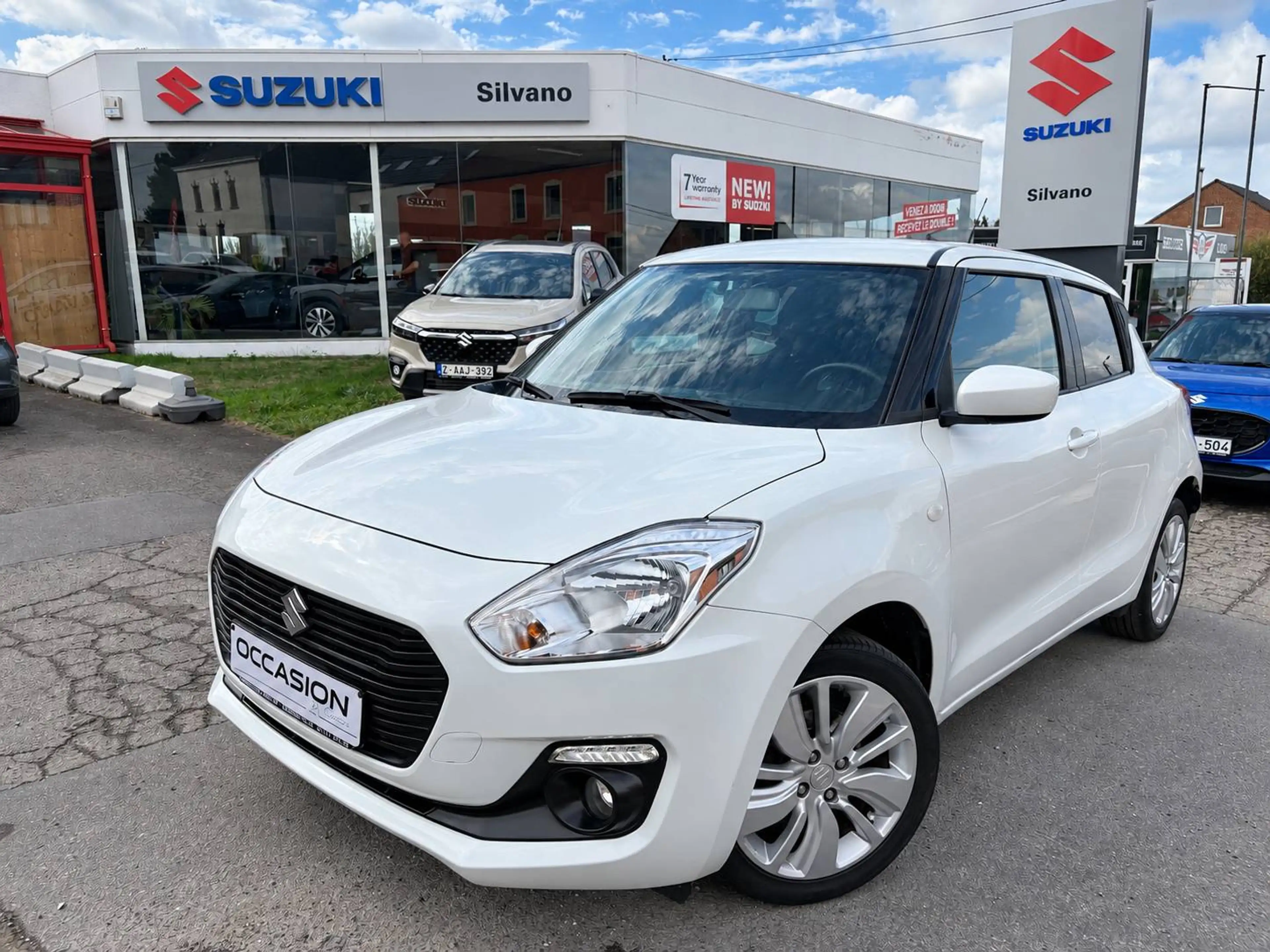 Suzuki Swift Swift 1.2i GL+ GPS / CARPLAY / CAMERA / GARANTIE 12 MOIS