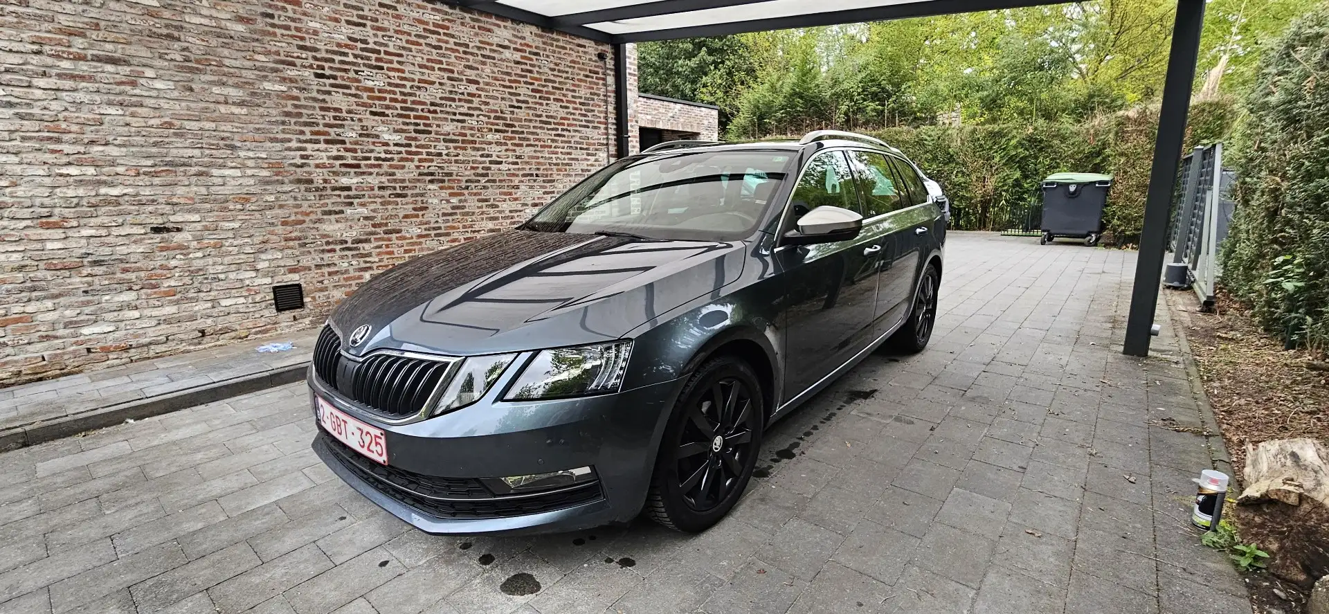 Skoda Octavia Combi 1.6 TDI DSG Ambition - 1