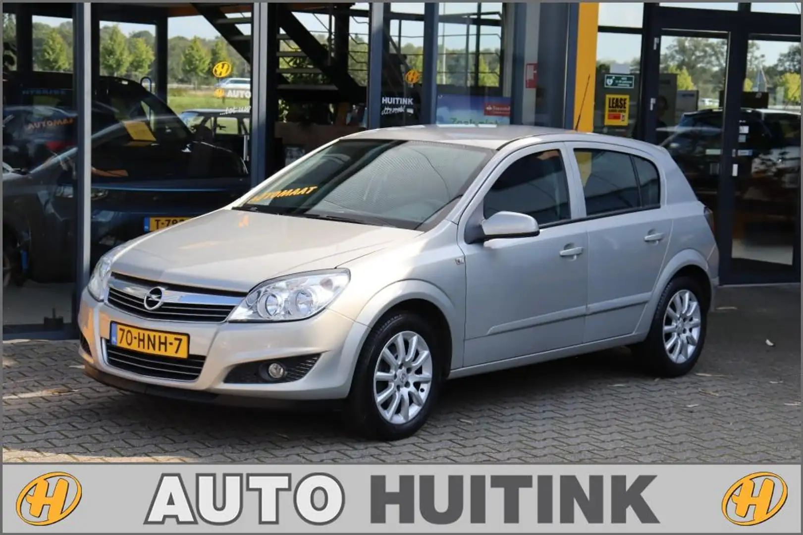 Opel Astra 1.8 Automaat  Cosmo Grau - 1