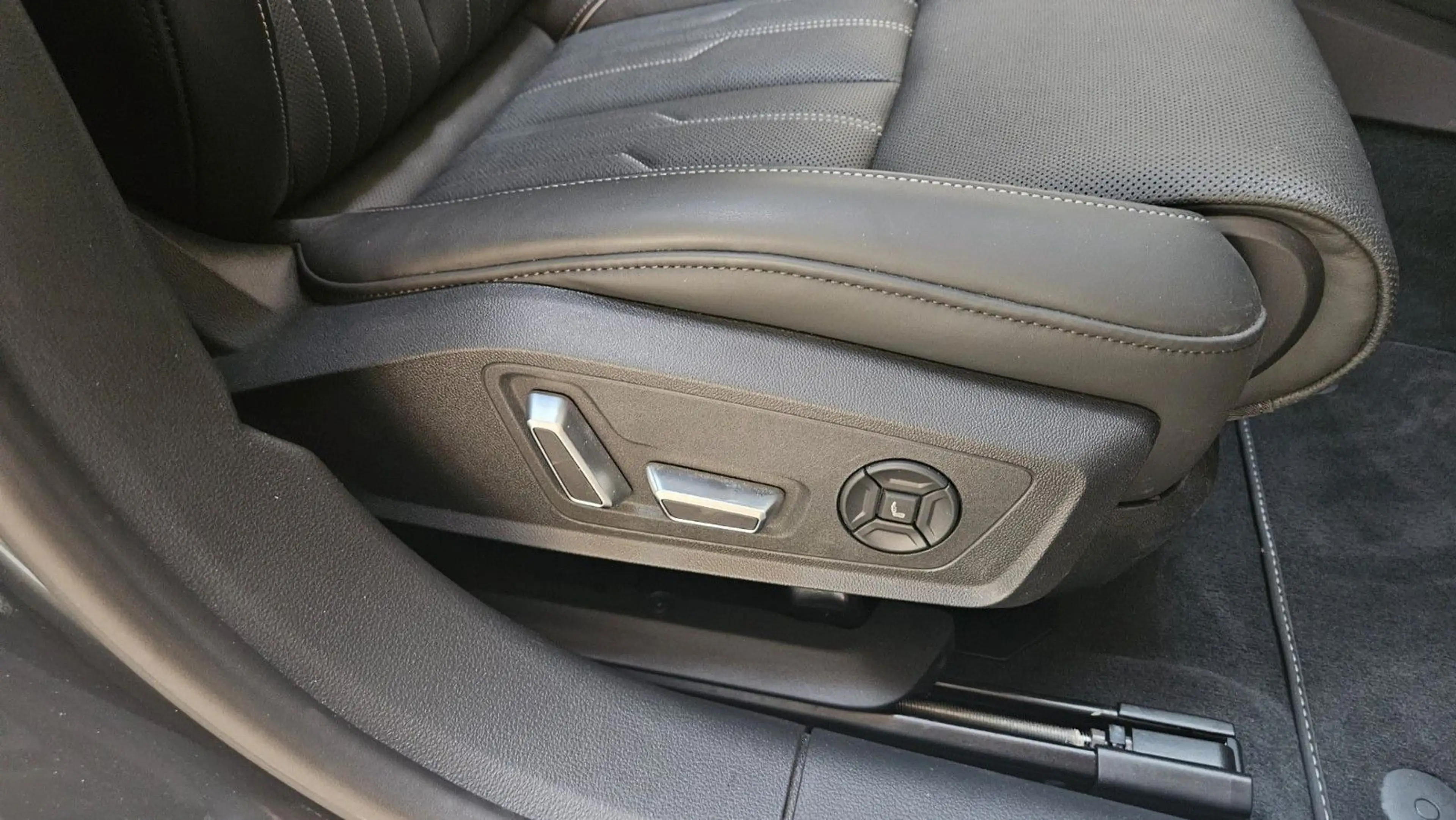 Audi A7 45 TFSI Matrix ACC Pano 360°Kamera B&O Stdhz — photo 14
