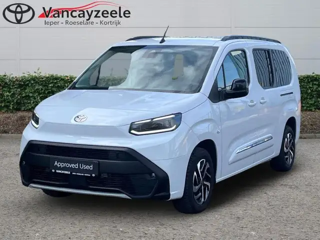 Toyota Verso LWB Family 7pl+cam+gps+sens V+A+dashcam