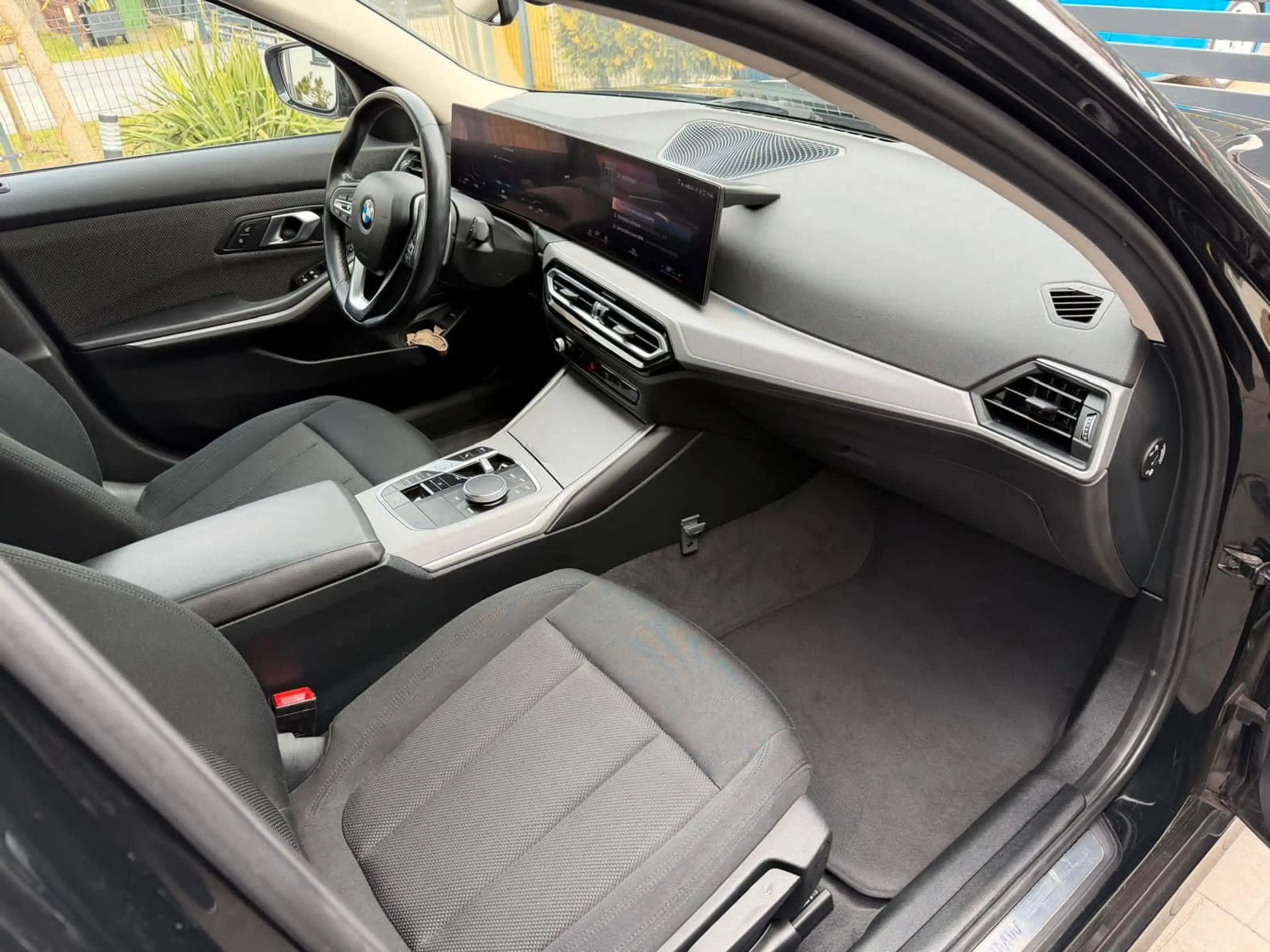 BMW 316 LCI 2.0d Mild-Hybrid Shadowline Ahk Live Coc — photo 13