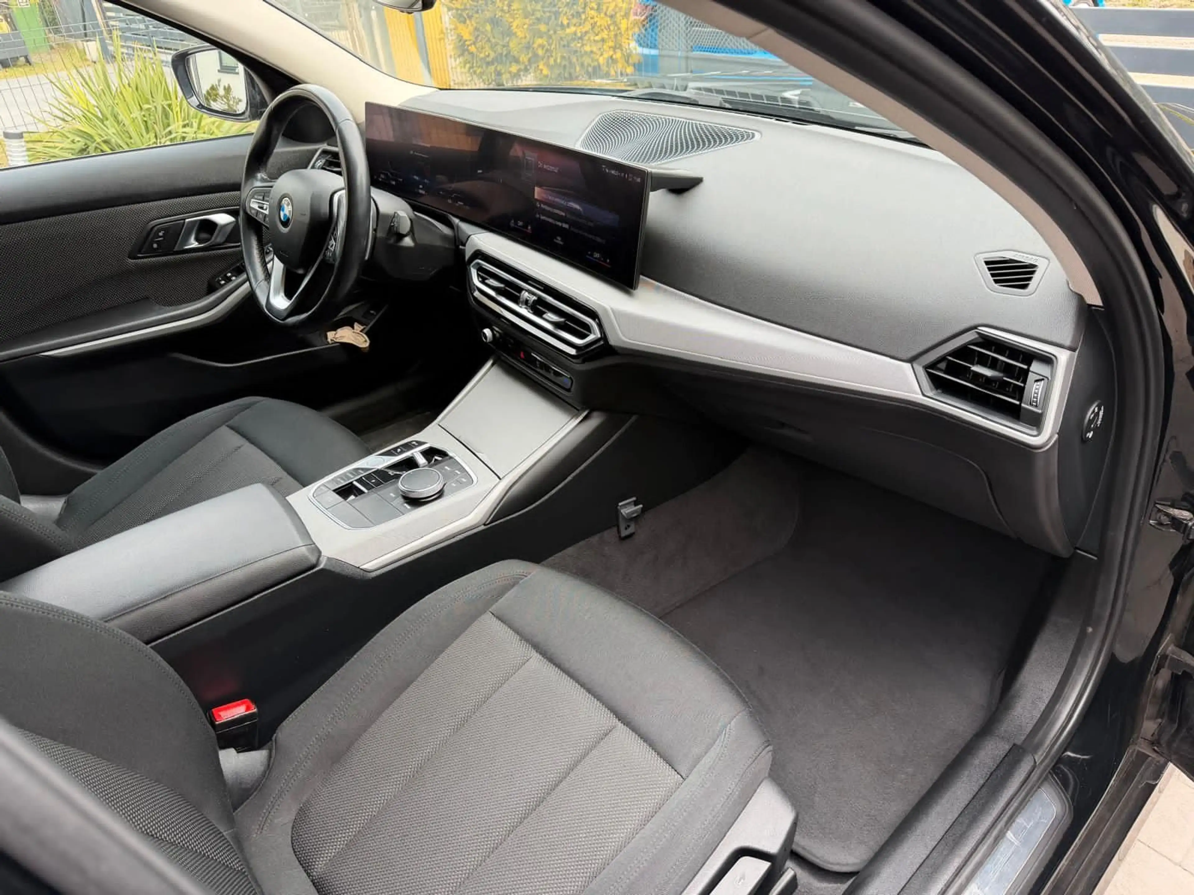 BMW 316 LCI 2.0d Mild-Hybrid Shadowline Ahk Live Coc — photo 12