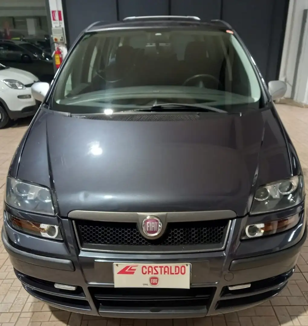 Fiat Ulysse 2.0 MJT 120 CV Dynamic Grau - 1