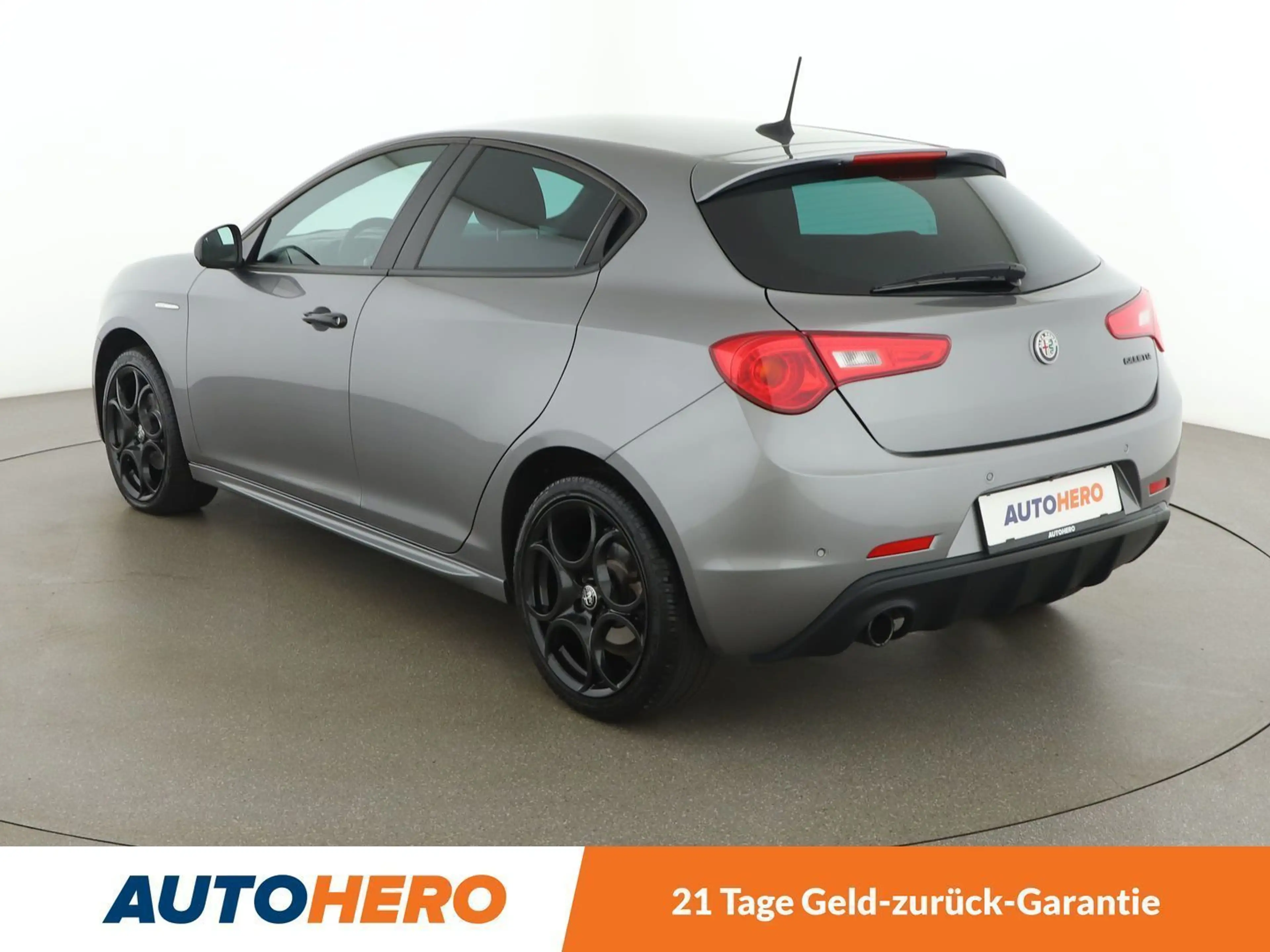 Alfa Romeo Giulietta 1.4 Turbo Super *XENON*TEMPO*CAM*SHZ* — photo 4
