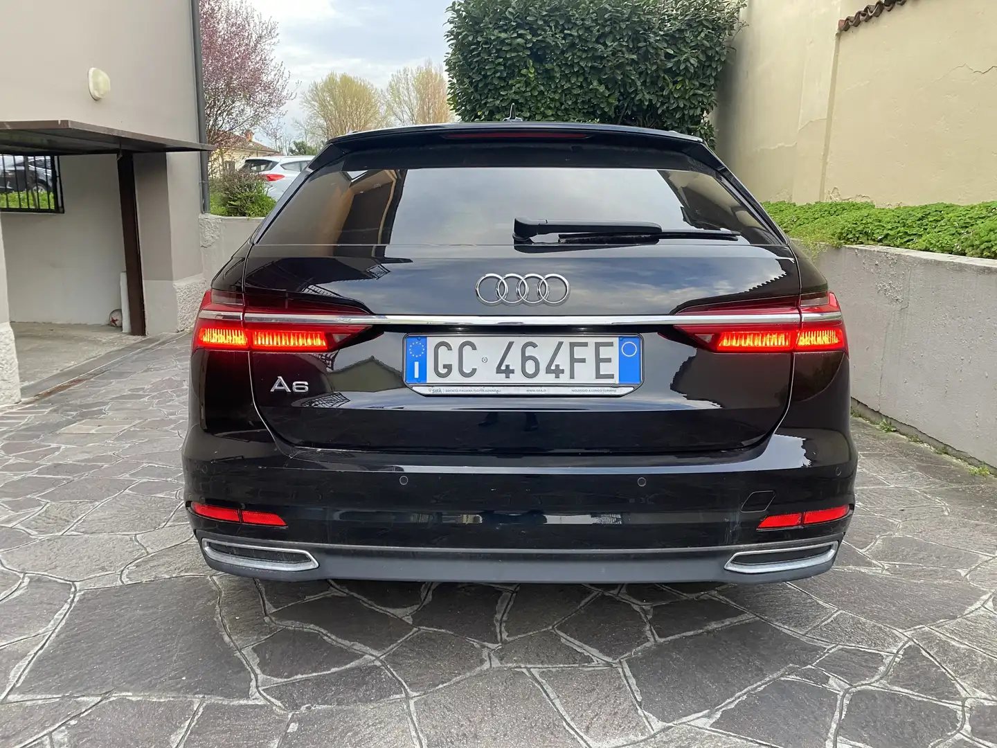 Audi A6 Avant 40 2.0 tdi mhev Business Plus quattro s-tron Schwarz - 1