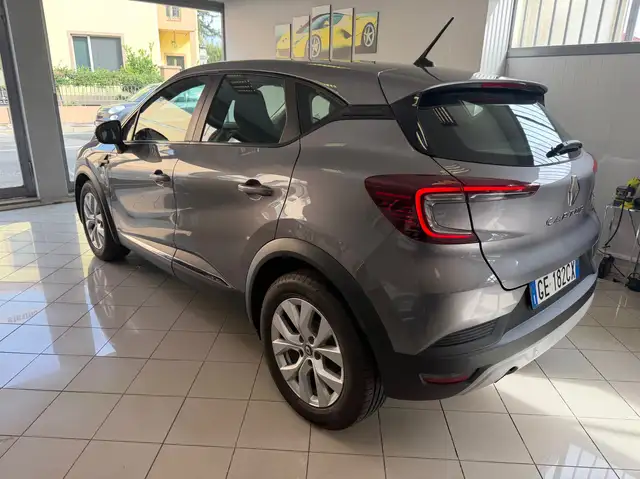 Renault Captur view 5