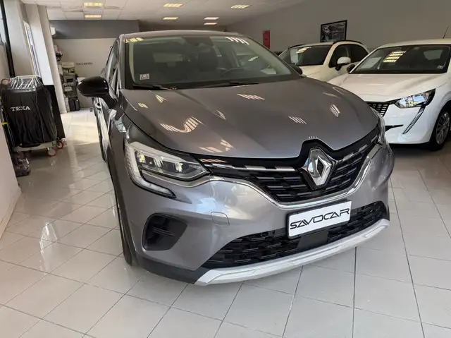 2021 Renault Captur in Grey for sale