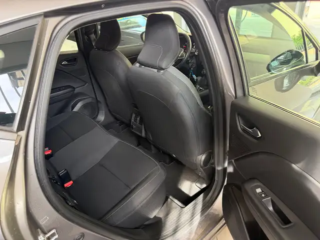 Renault Captur view 13