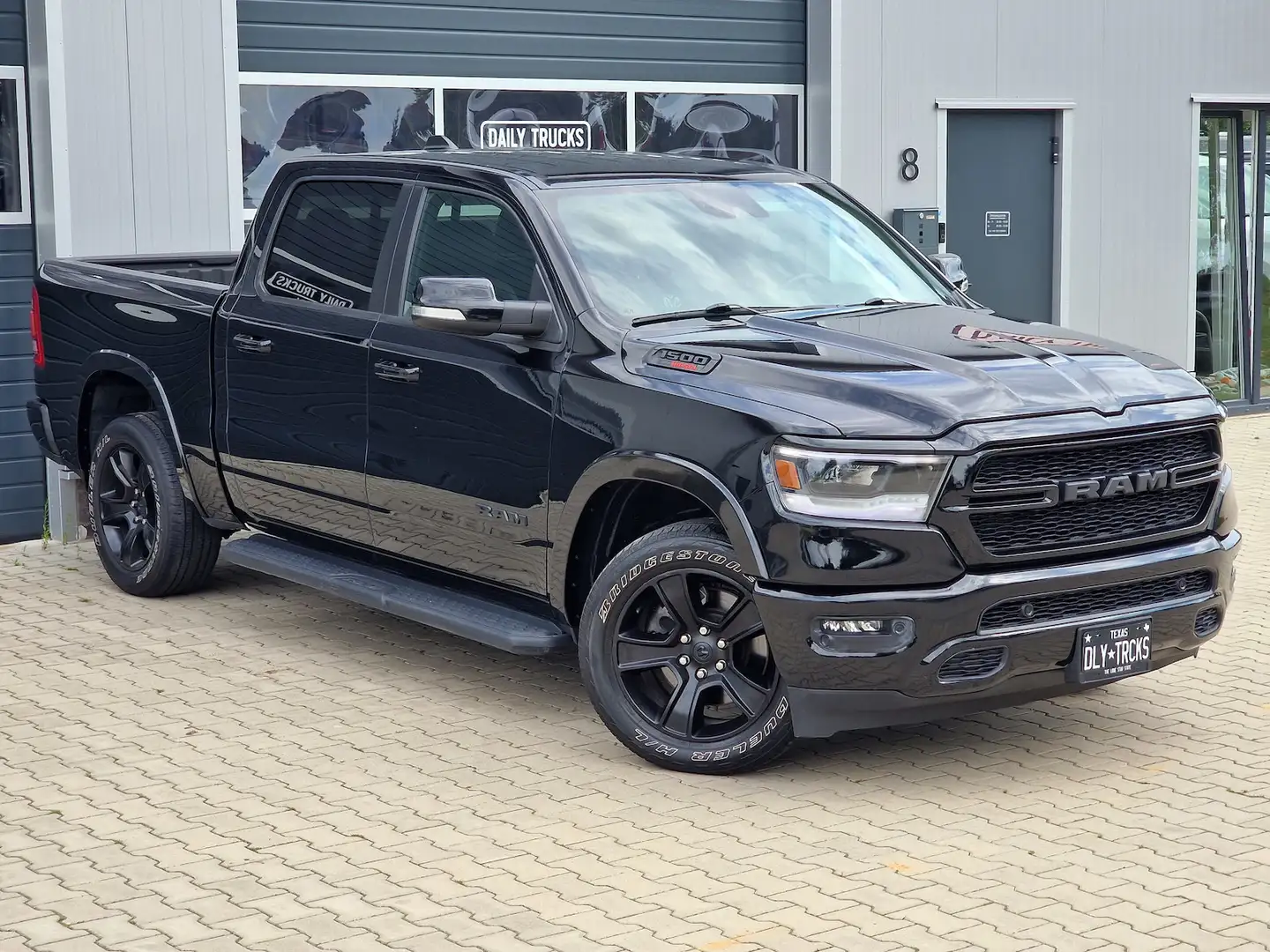 Dodge RAM 1500 Night 3.0 Diesel AHK LED Navi Kamera Schwarz - 2