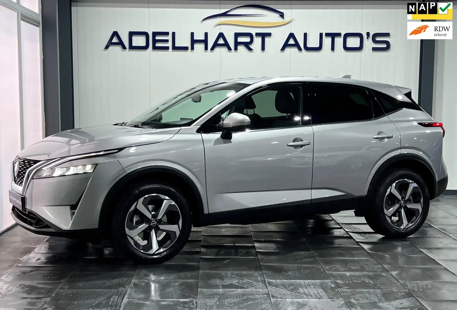 Nissan Qashqai 1.3 MHEV N-Connecta Automaat / Navigatie full map Grigio - 1
