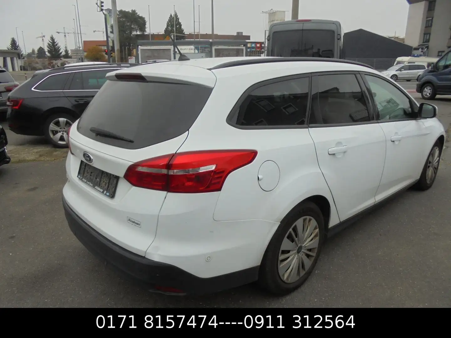Ford Focus Turnier Business Weiß - 2