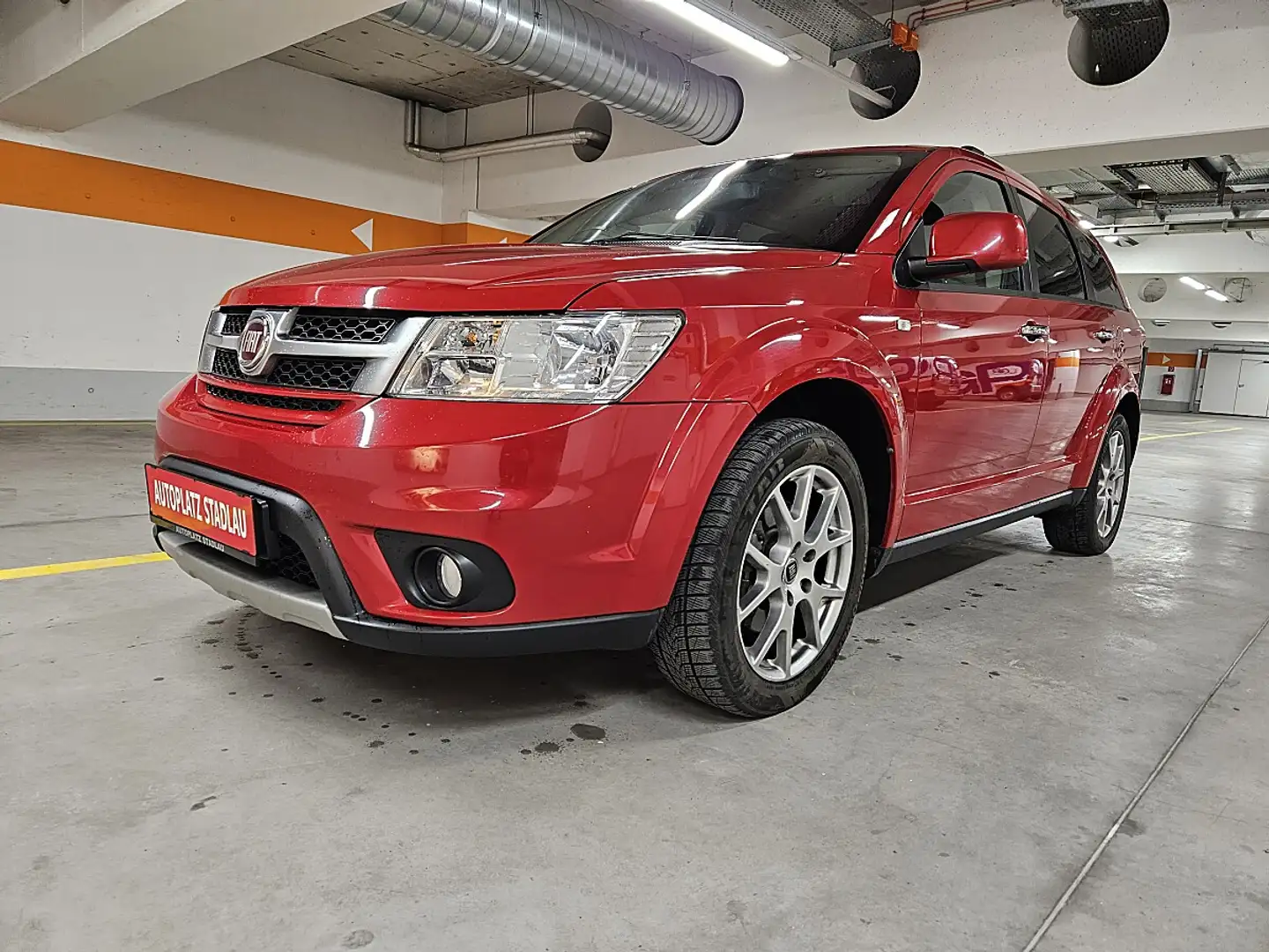 Fiat Freemont 2,0 Multijet II 170 Lounge AWD Aut. Rot - 1