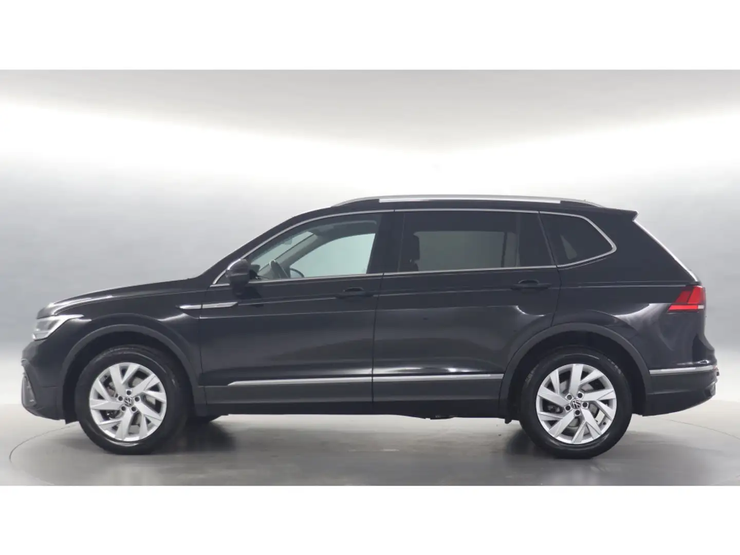 Volkswagen Tiguan Allspace 1.5 TSI 150pk Life Business 7p. DSG / Virtual Cock Zwart - 2