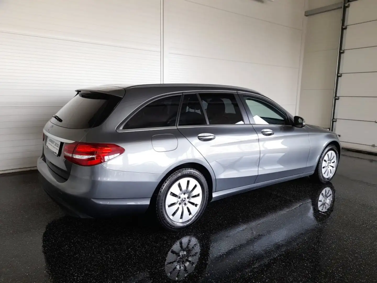 Mercedes-Benz C 220 d T *LED HIGH PERFORMANCE / NAVI / TEMPOMAT / PDC VO & HI / SHZG* Grau - 2