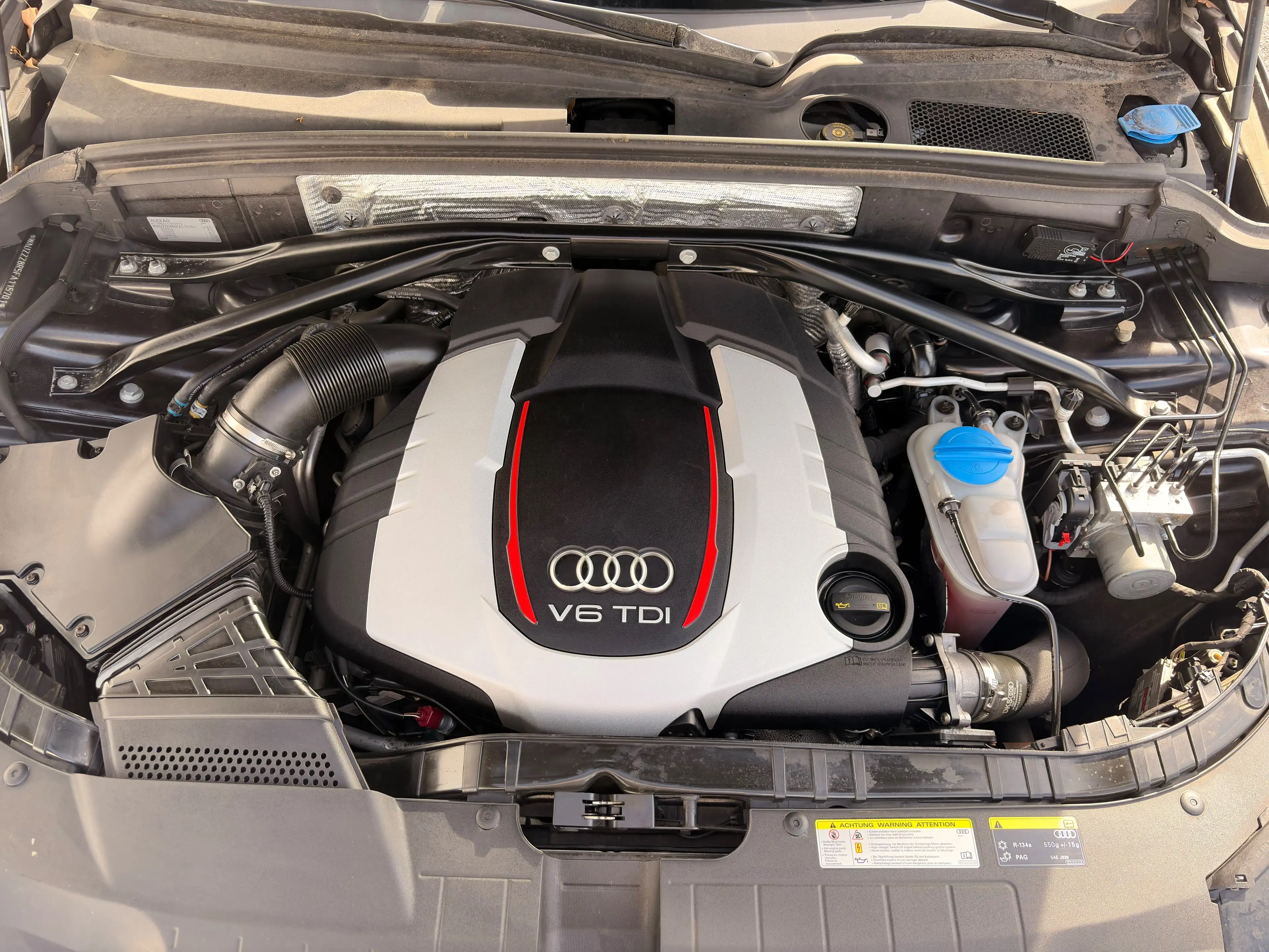 Audi SQ5 3.0 TDI quattro — photo 14