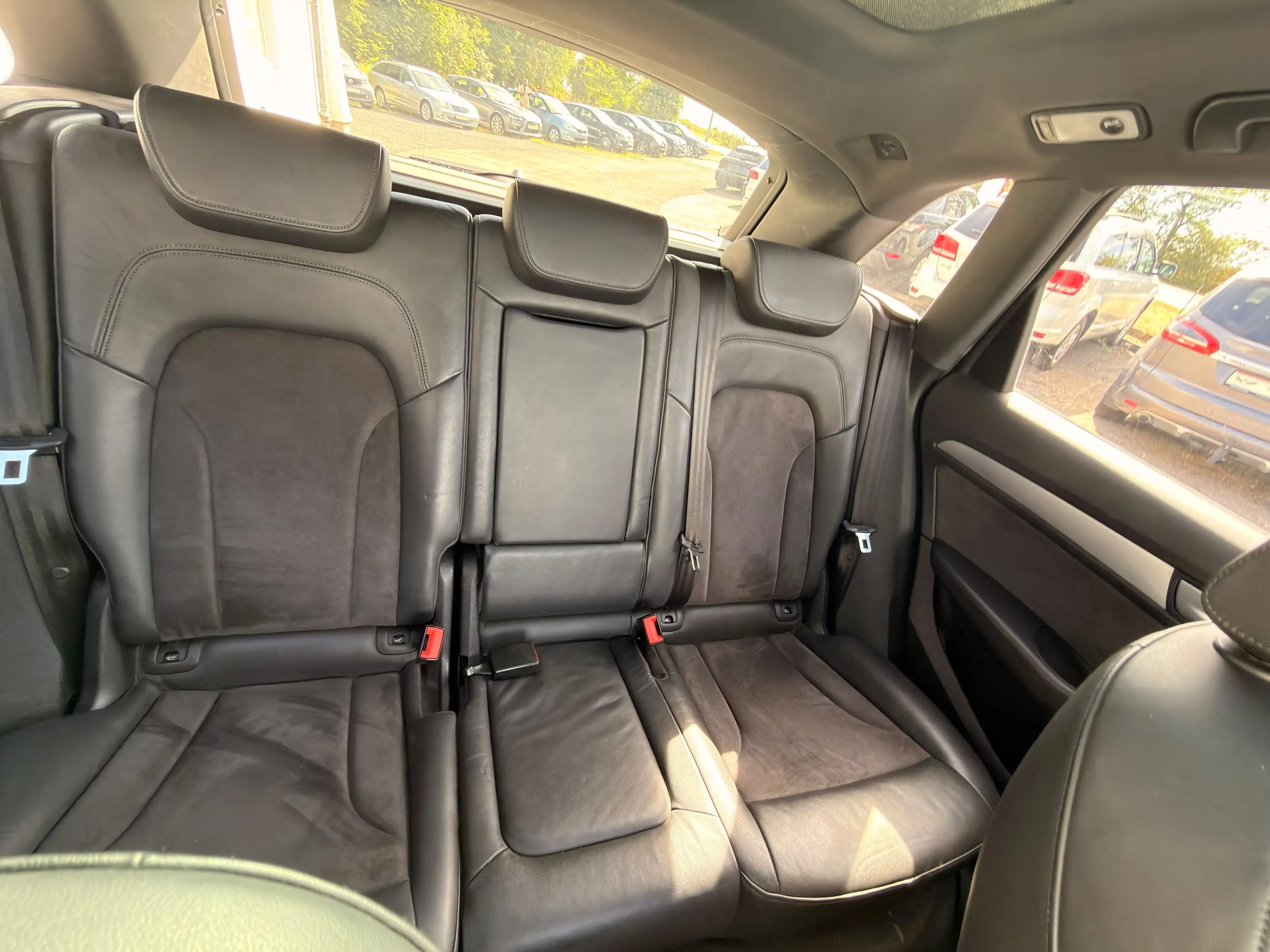 Audi SQ5 3.0 TDI quattro — photo 9
