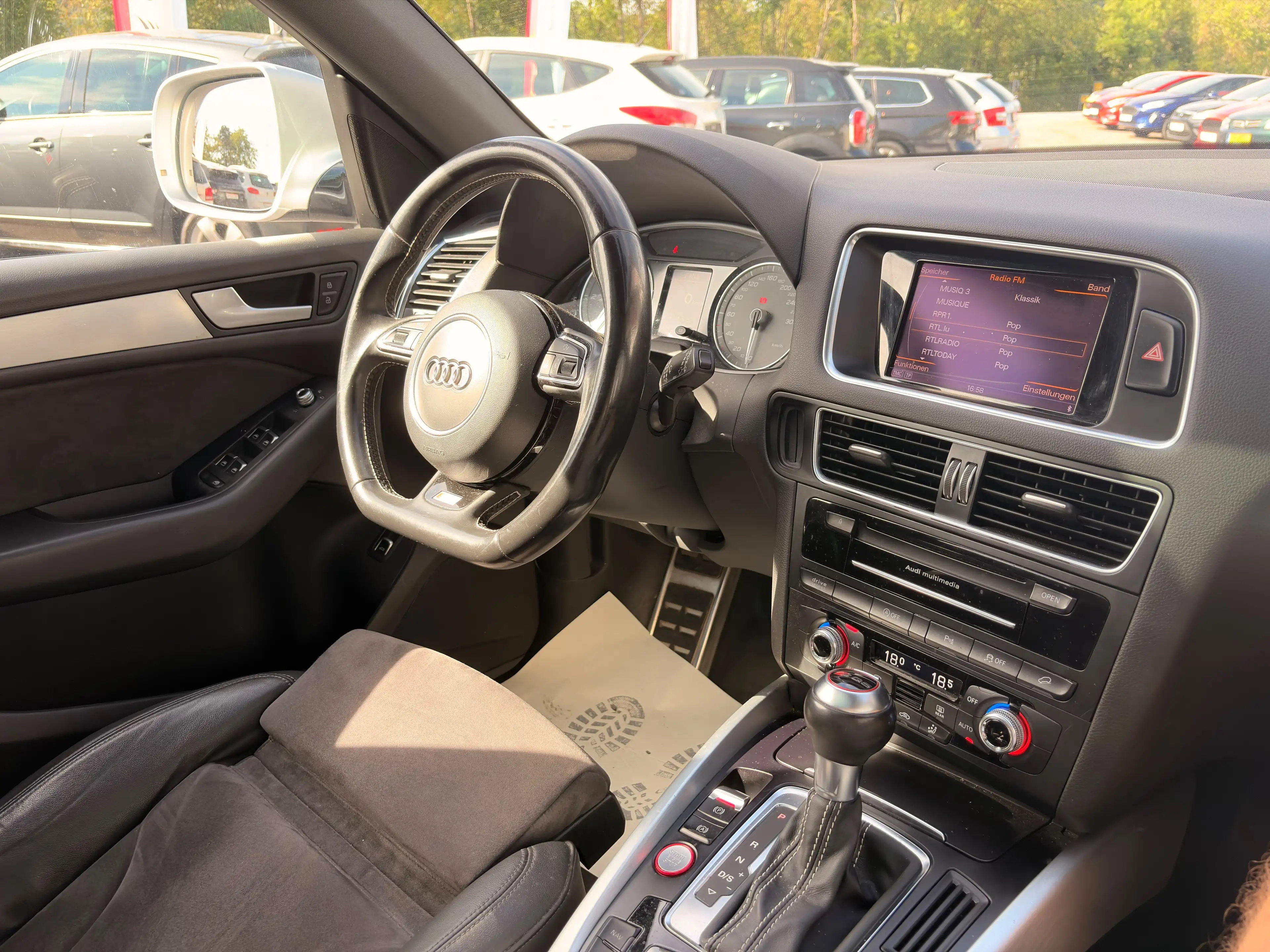 Audi SQ5 3.0 TDI quattro — photo 13