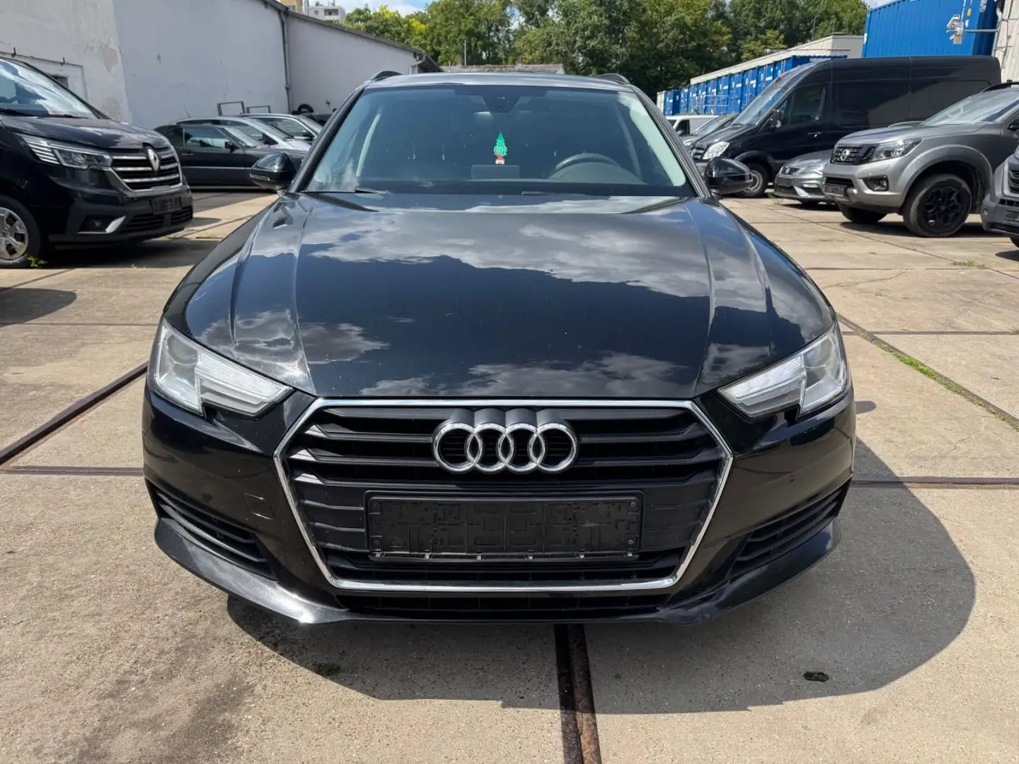 Audi A4 Avant HU bis Mai 2027 Negro - 2