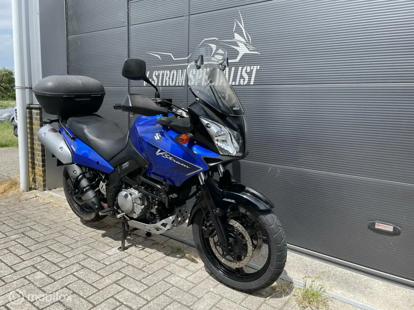 Suzuki V-Strom 650 DL - 2