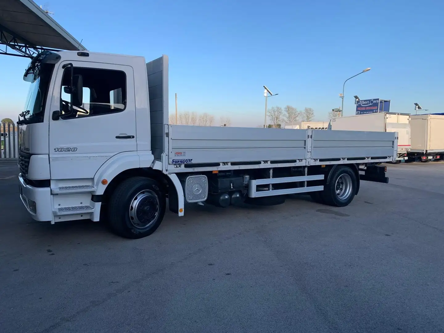 Mercedes-Benz Atego 1828 cassone da 6,45 Bianco - 2