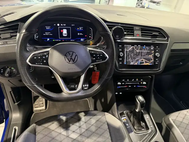 Volkswagen Tiguan view 12