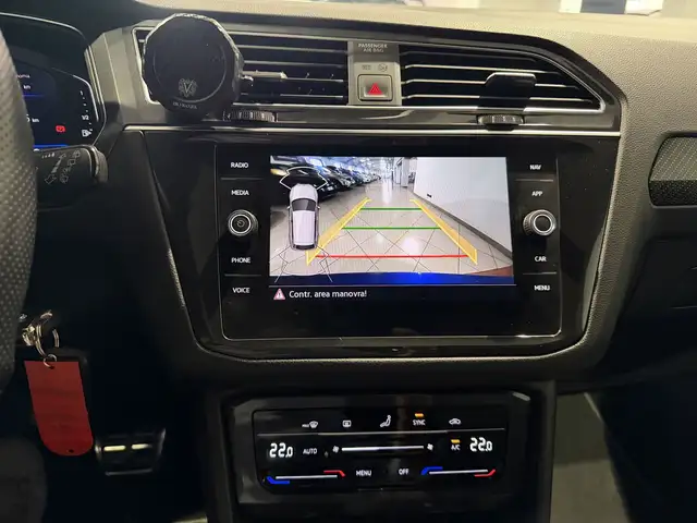 Volkswagen Tiguan view 14