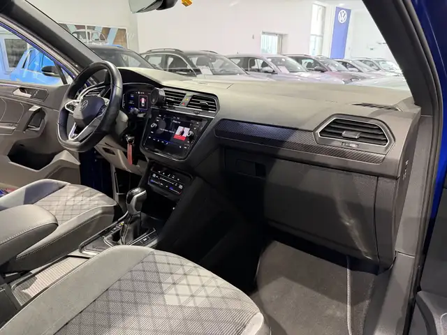 Volkswagen Tiguan view 11