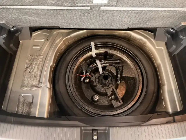 Volkswagen T-Cross view 11