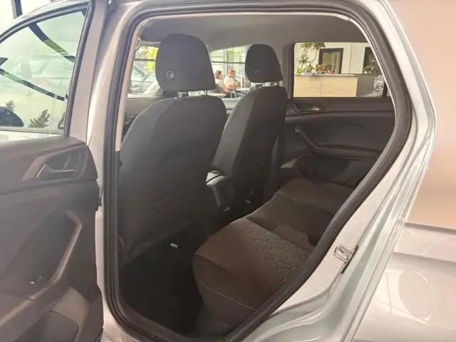 Volkswagen T-Cross view 15