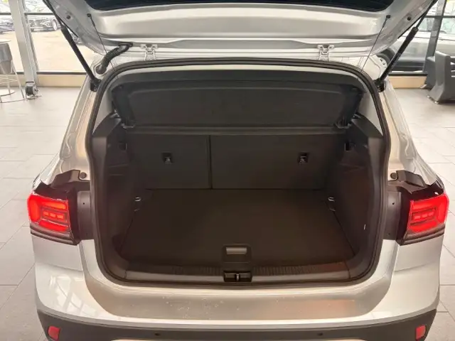 Volkswagen T-Cross view 10