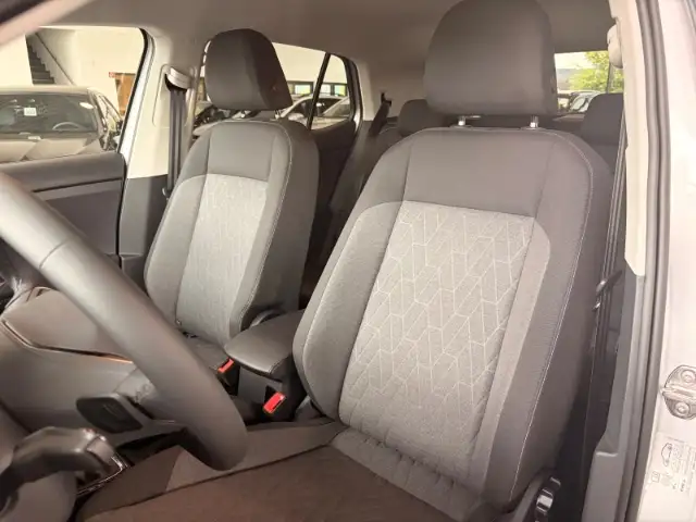 Volkswagen T-Cross view 14