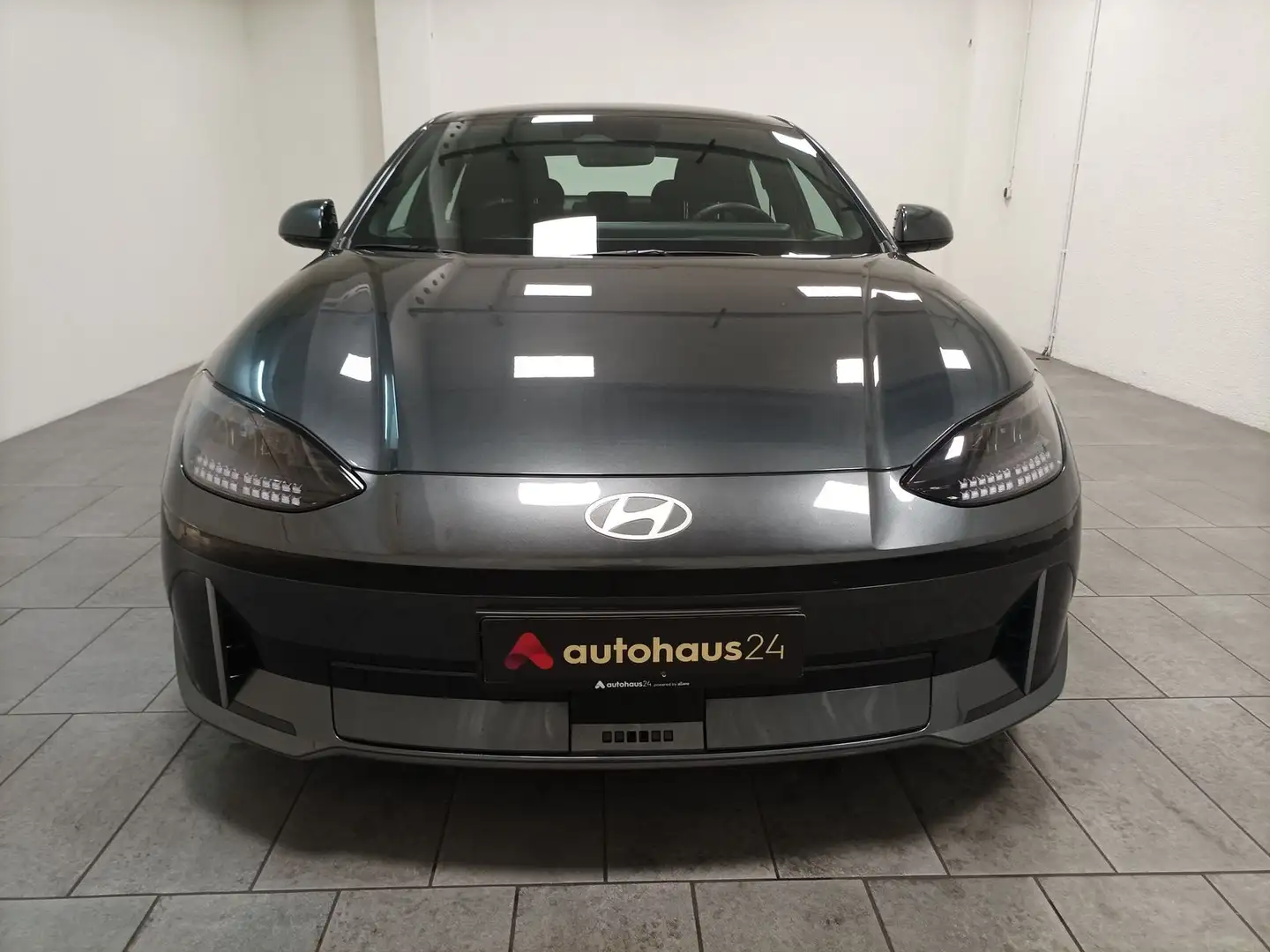 Hyundai IONIQ 6 Dynamiq Navi|CAM|Sitzhzg.|LED Gris - 2